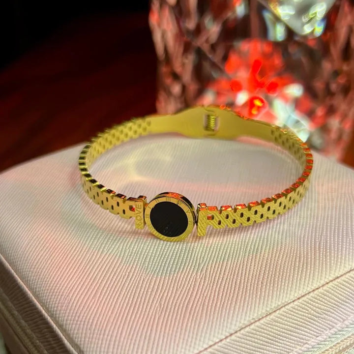 Black Stone Armlet