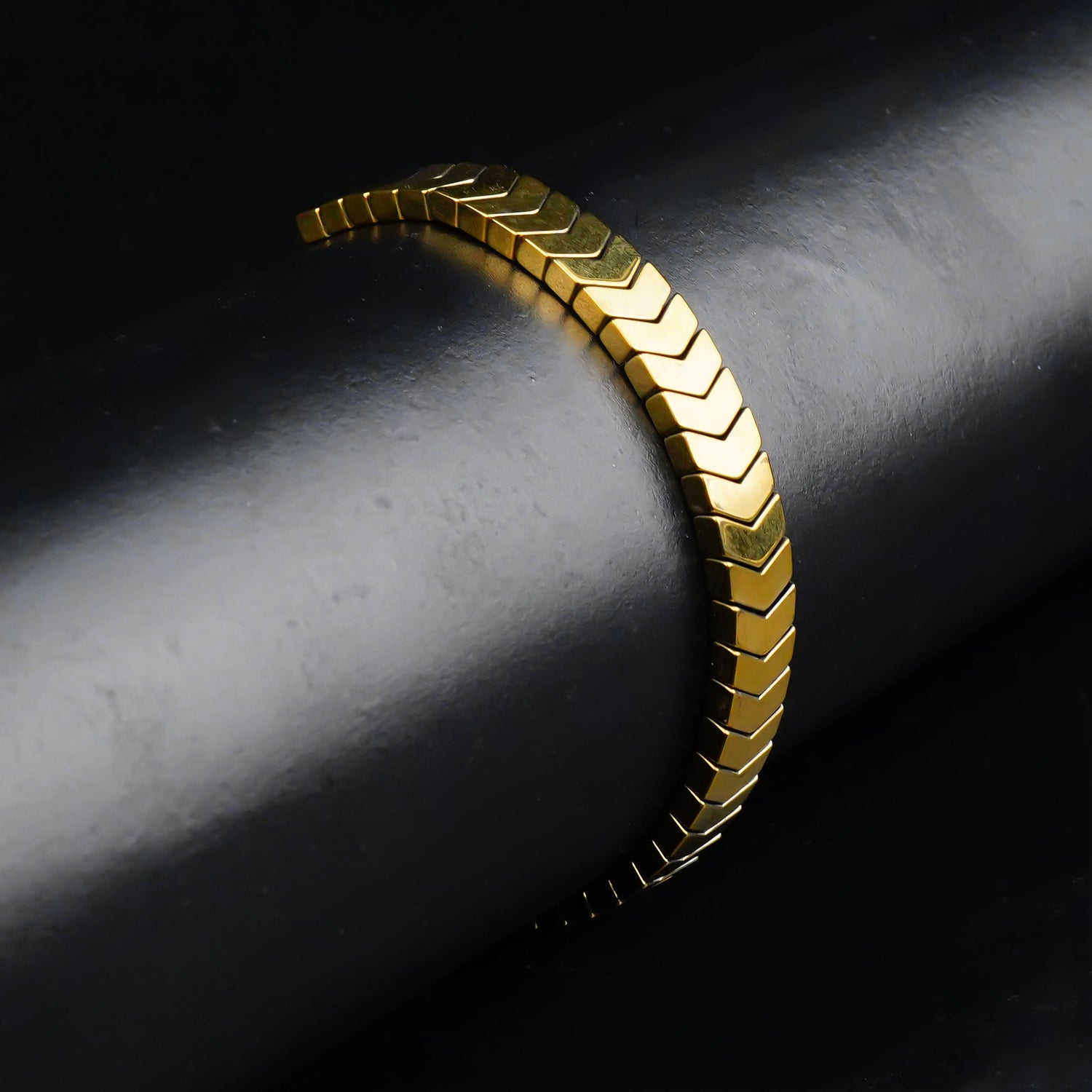 Stylish Arrow Bracelet For Mens & Womens