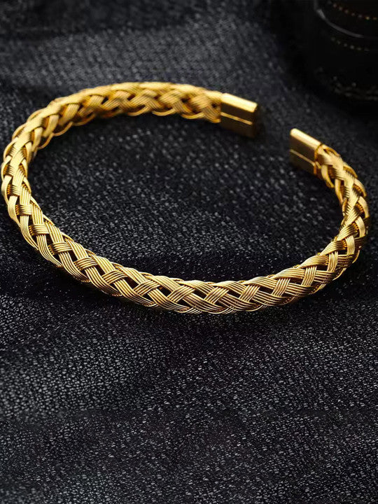Elegant Gold Plated Handcuff